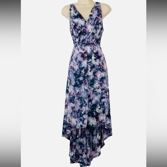 Simply Vera Vera Wang Dresses & Skirts - Simply Vera by Vera Wang Women's MulticolorABStract Fit & Flare Dress size XS